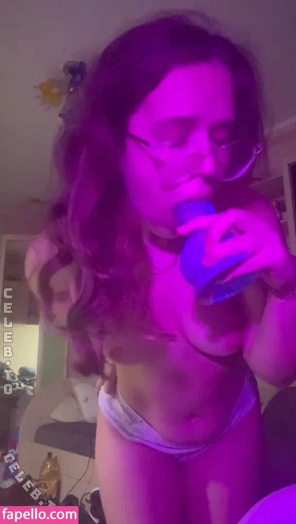 curly_decency Onlyfans Photo Gallery 