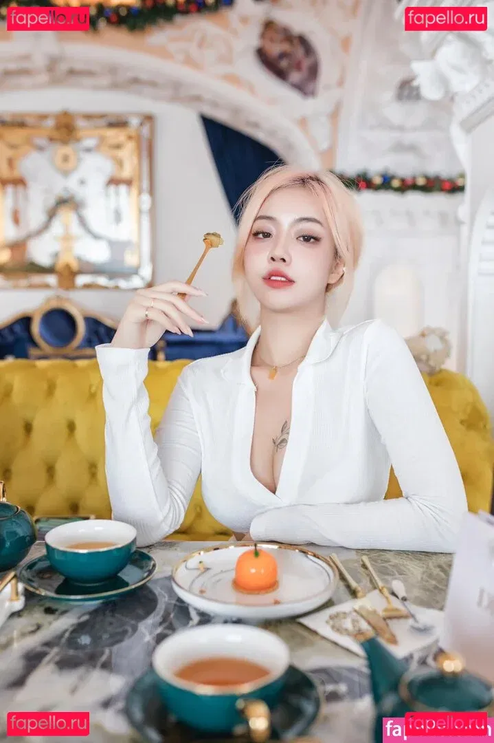 Elvaevac Onlyfans Photo Gallery 