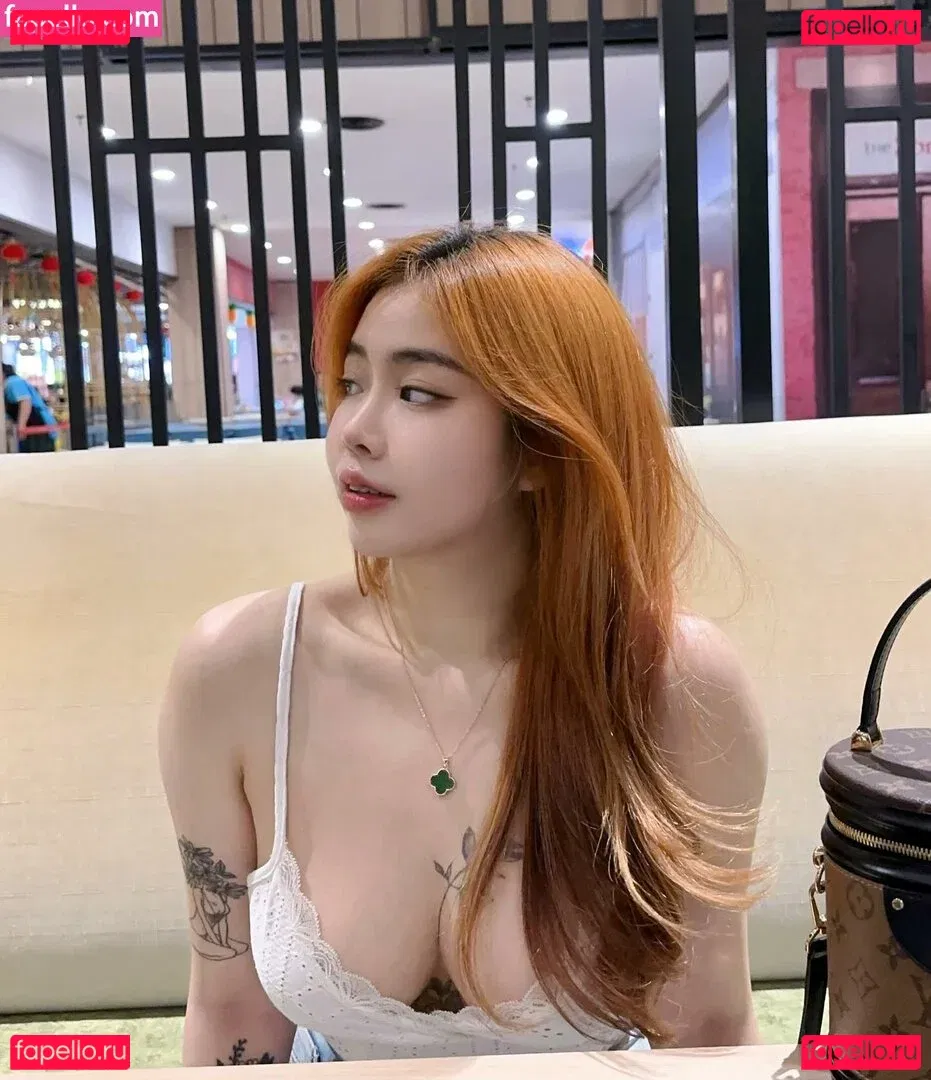 Elvaevac Onlyfans Photo Gallery 