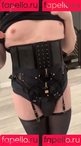 sneakylol Onlyfans Photo Gallery 