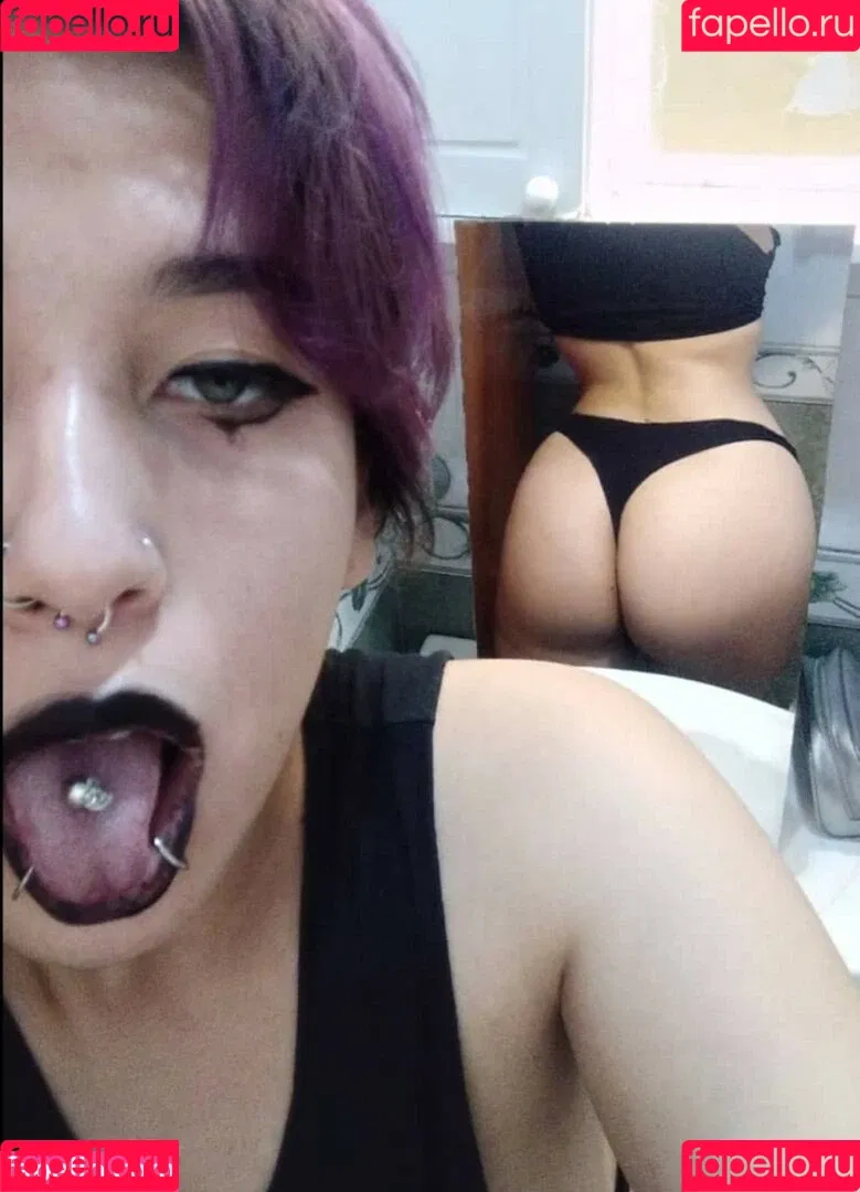 zurdache Onlyfans Photo Gallery 