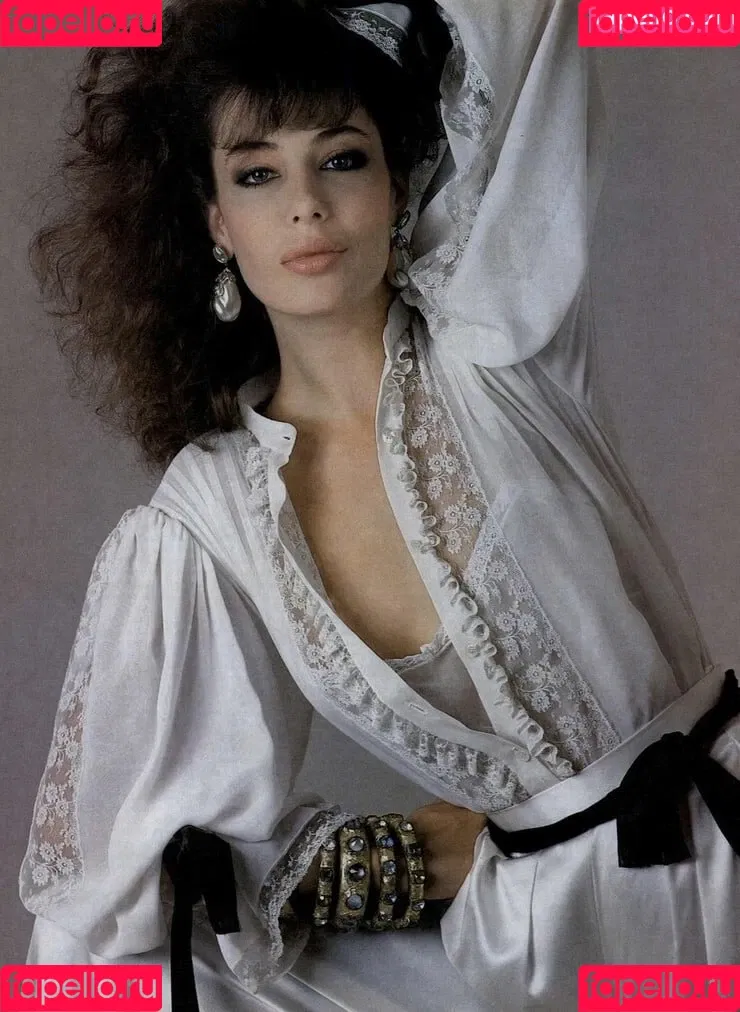 Kelly LeBrock Onlyfans Photo Gallery 