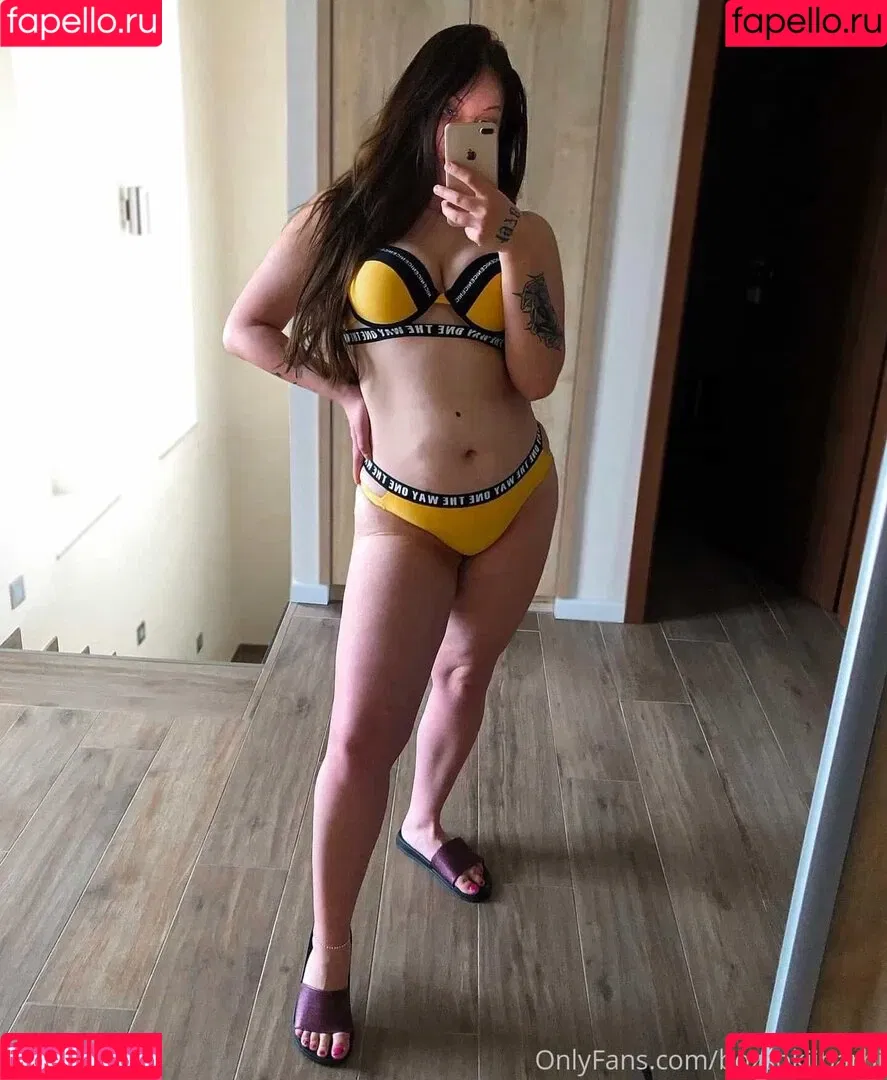 Bozsokii Barbi Onlyfans Photo Gallery 