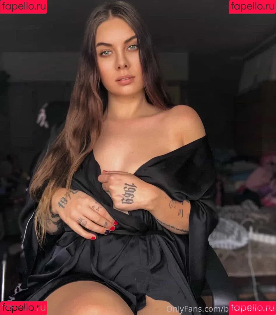 Bozsokii Barbi Onlyfans Photo Gallery 