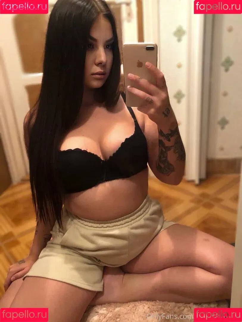 Bozsokii Barbi Onlyfans Photo Gallery 