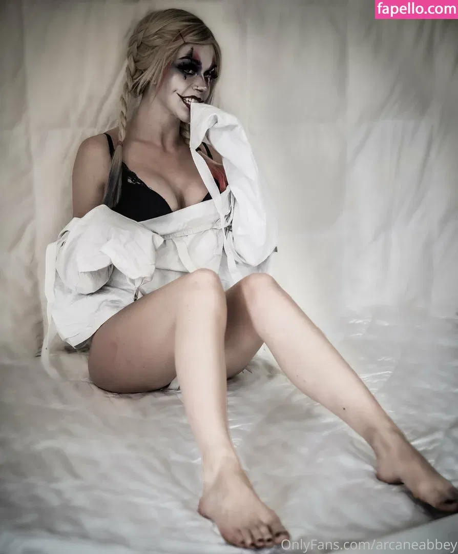 arcaneabbey Onlyfans Photo Gallery 