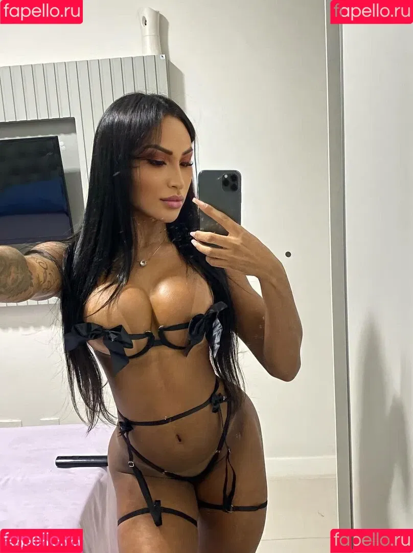 Iasmin Felix Onlyfans Photo Gallery 