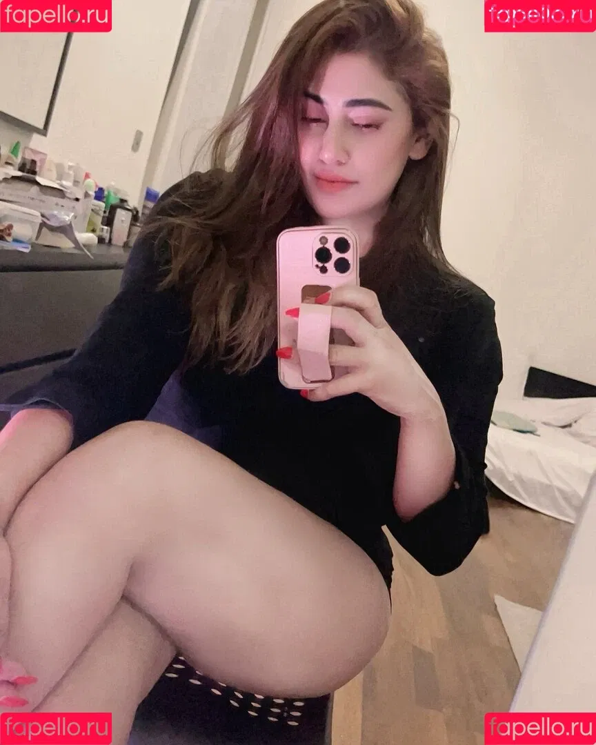 Russianrooletx Onlyfans Photo Gallery 