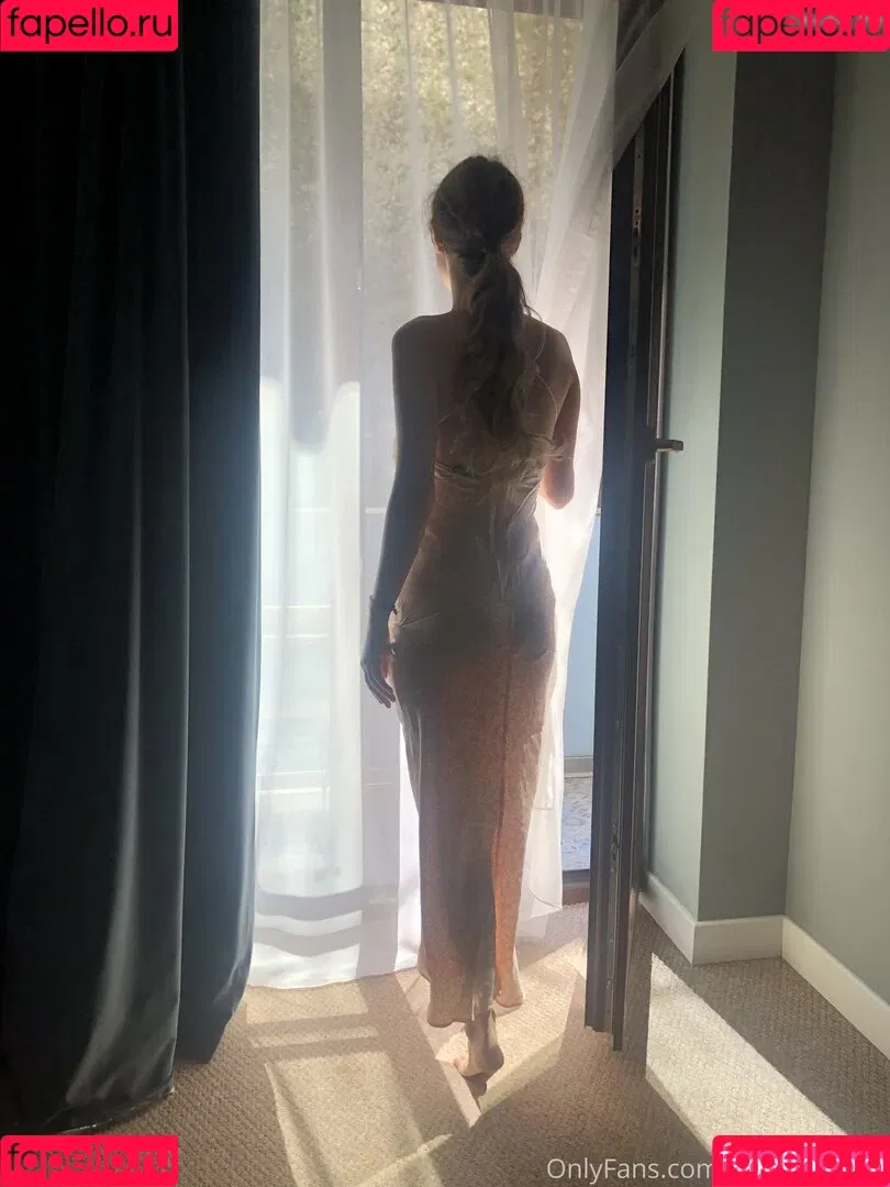 AnnieKarrera Onlyfans Photo Gallery 