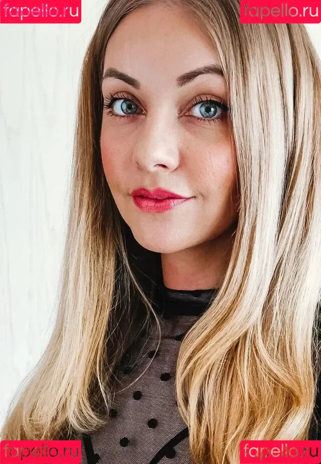 Sarah Milkowski Onlyfans Photo Gallery 