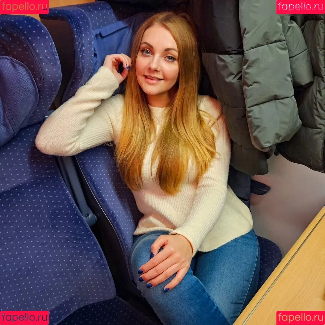Sarah Milkowski Onlyfans Photo Gallery 