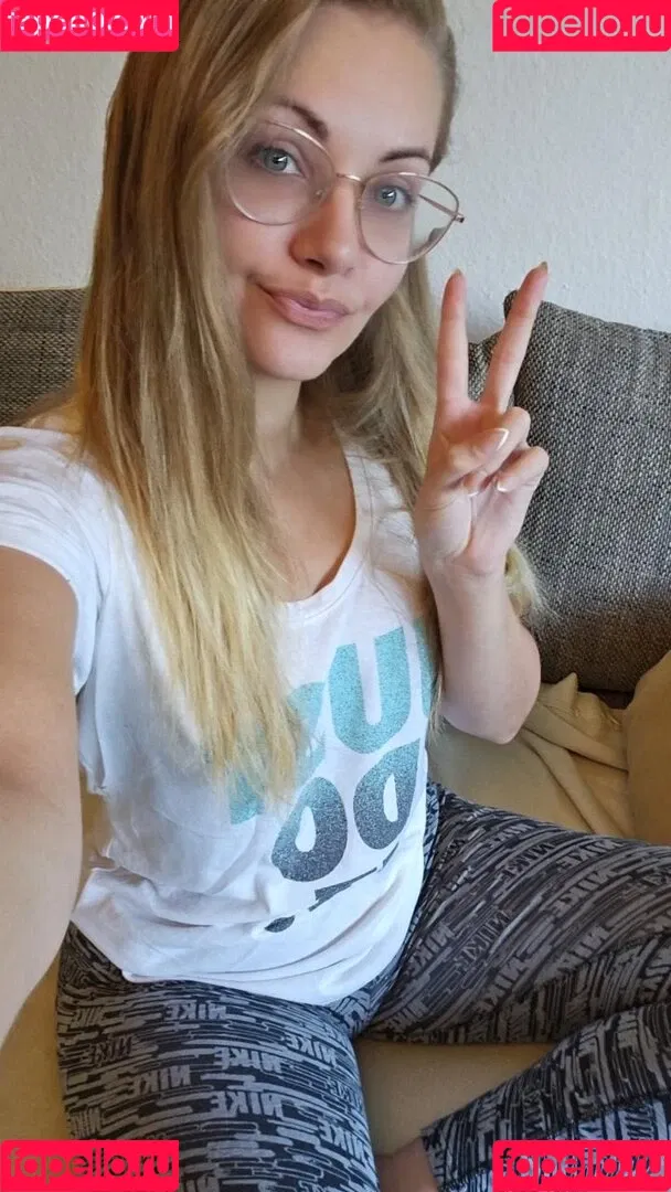 Sarah Milkowski Onlyfans Photo Gallery 