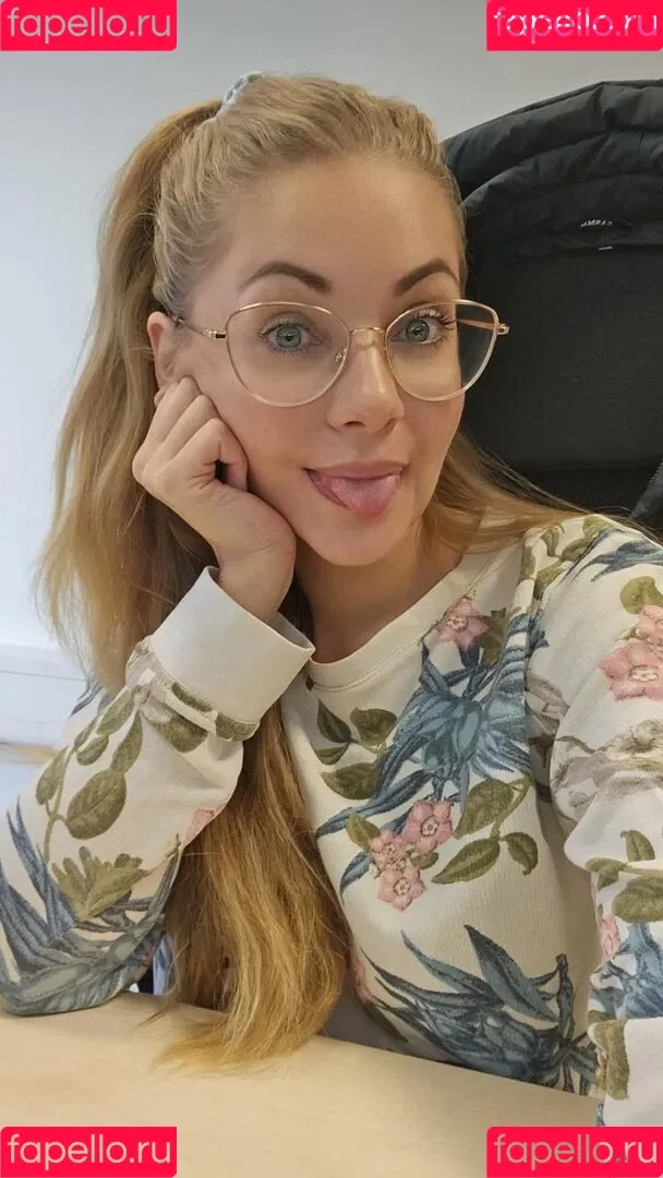 Sarah Milkowski Onlyfans Photo Gallery 