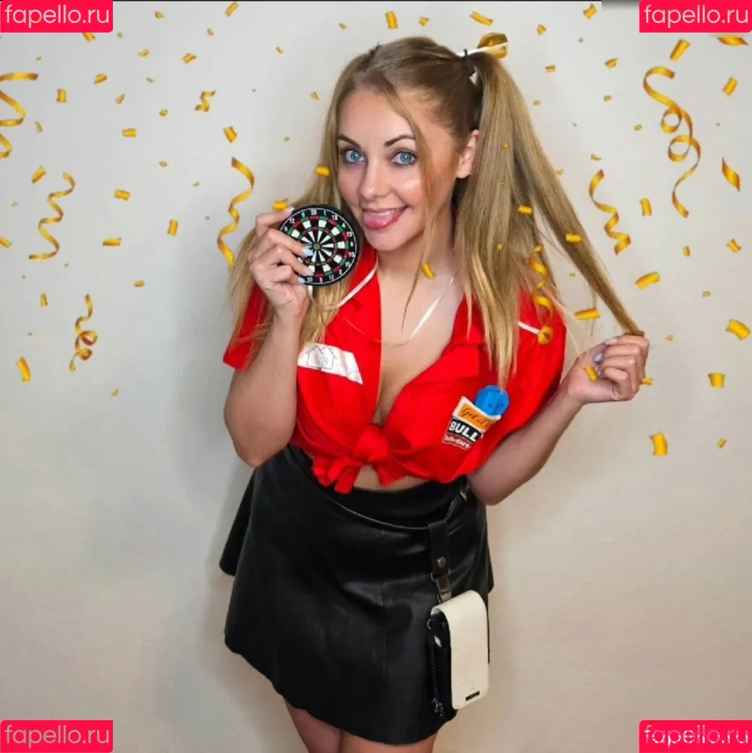 Sarah Milkowski Onlyfans Photo Gallery 