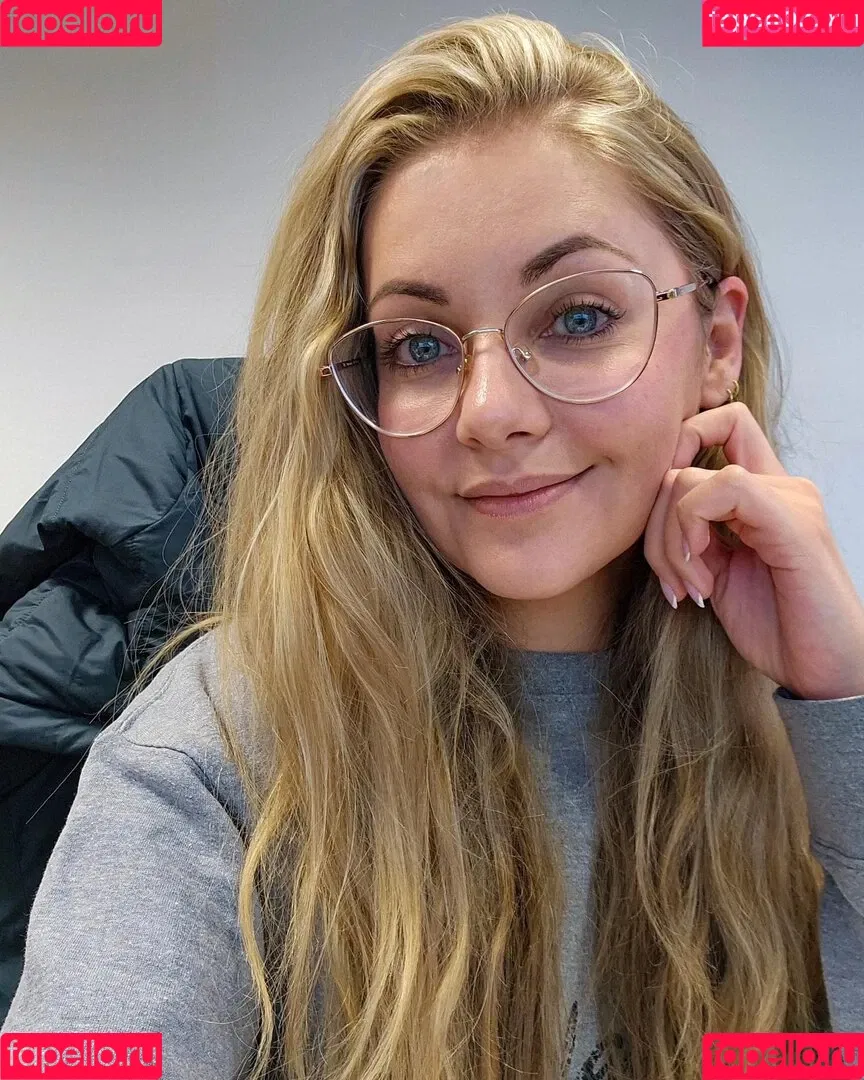 Sarah Milkowski Onlyfans Photo Gallery 