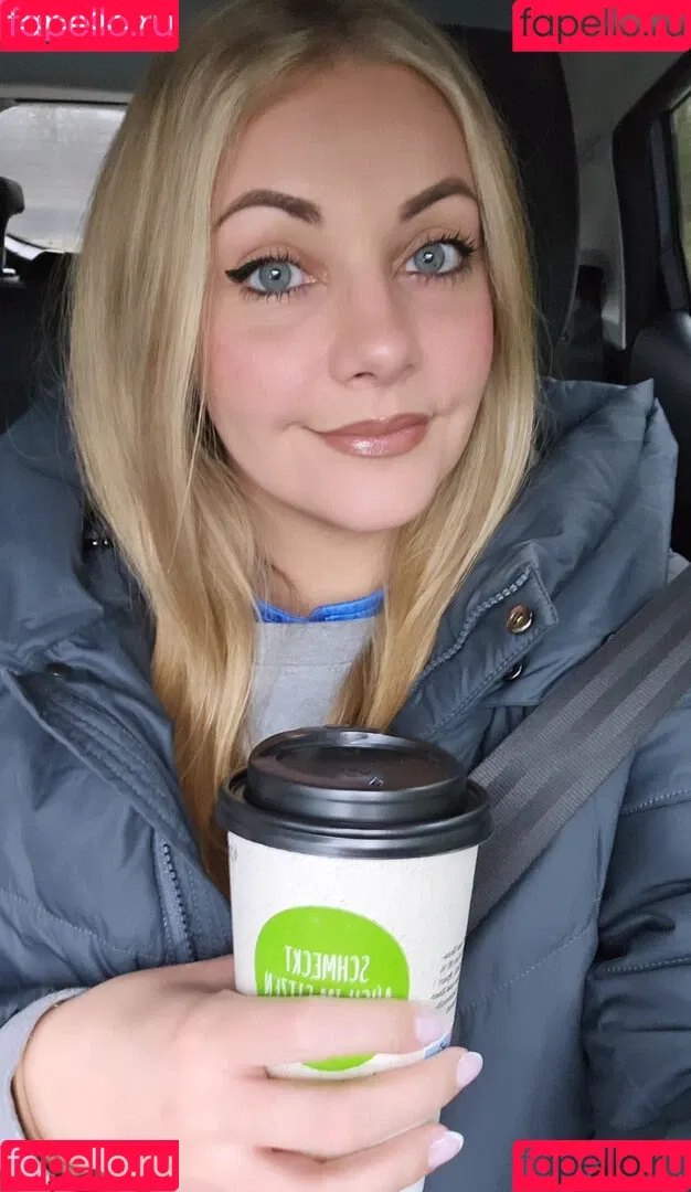 Sarah Milkowski Onlyfans Photo Gallery 