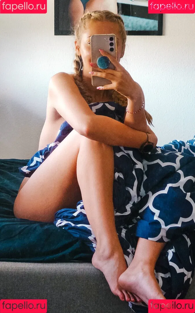 Sarah Milkowski Onlyfans Photo Gallery 