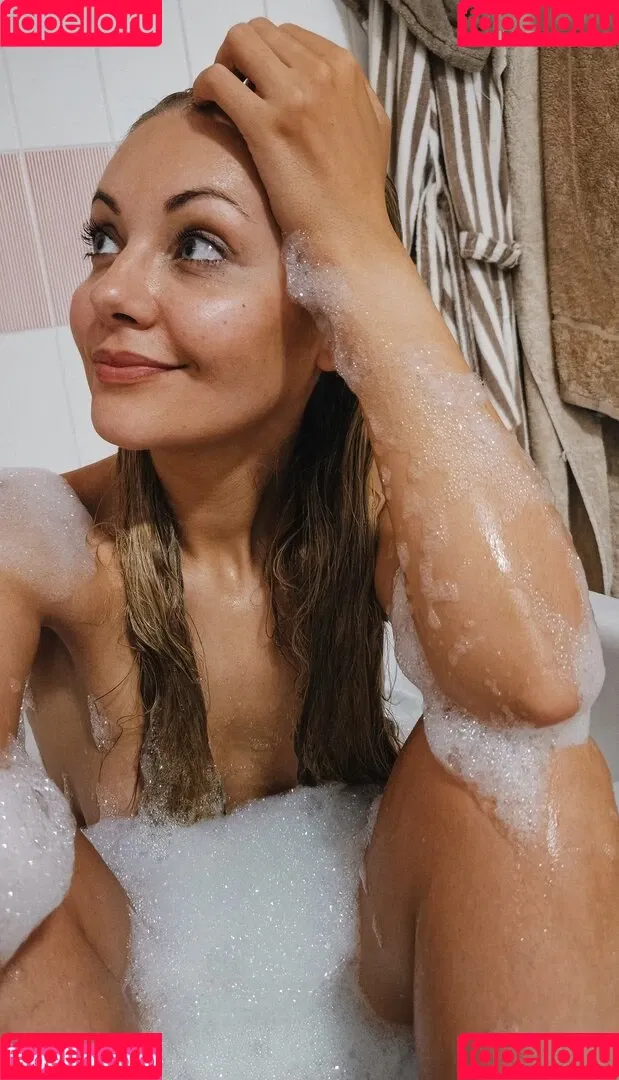 Sarah Milkowski Onlyfans Photo Gallery 