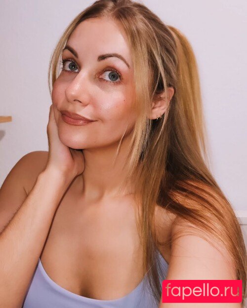 Sarah Milkowski Nude Onlyfans Photo 16