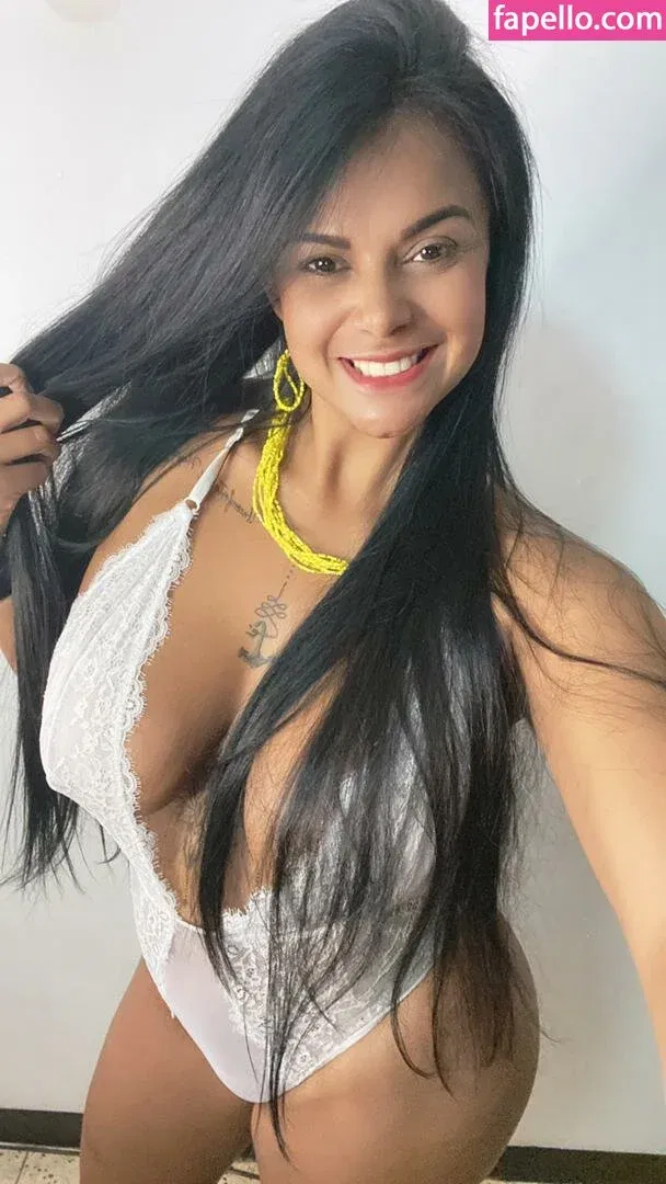 Carolina Correa Troutt Onlyfans Photo Gallery 