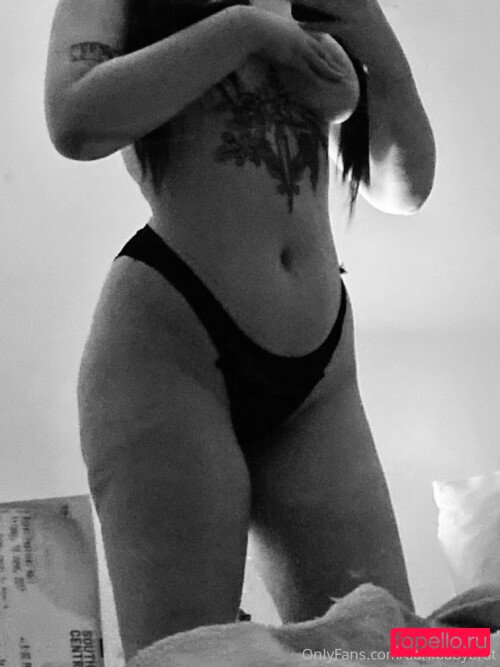 Darkbabybrat Nude Onlyfans Photo 9