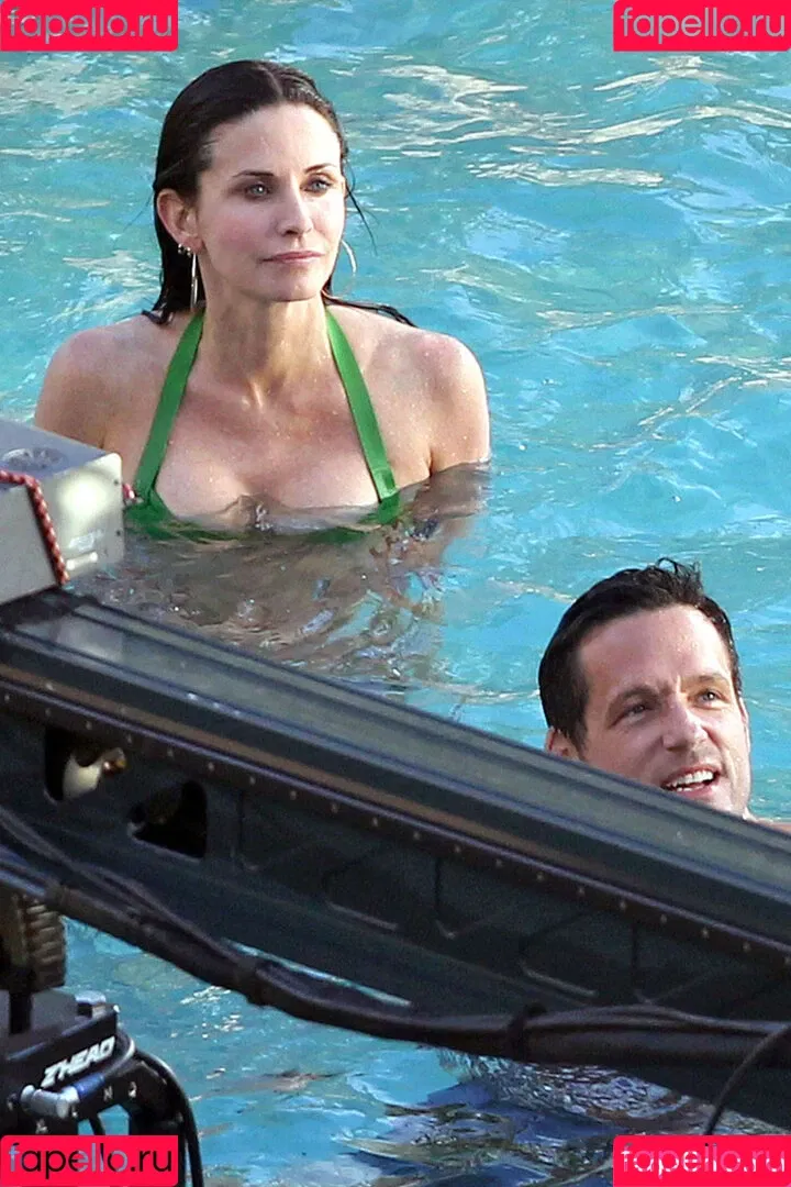 Courteney Cox Onlyfans Photo Gallery 