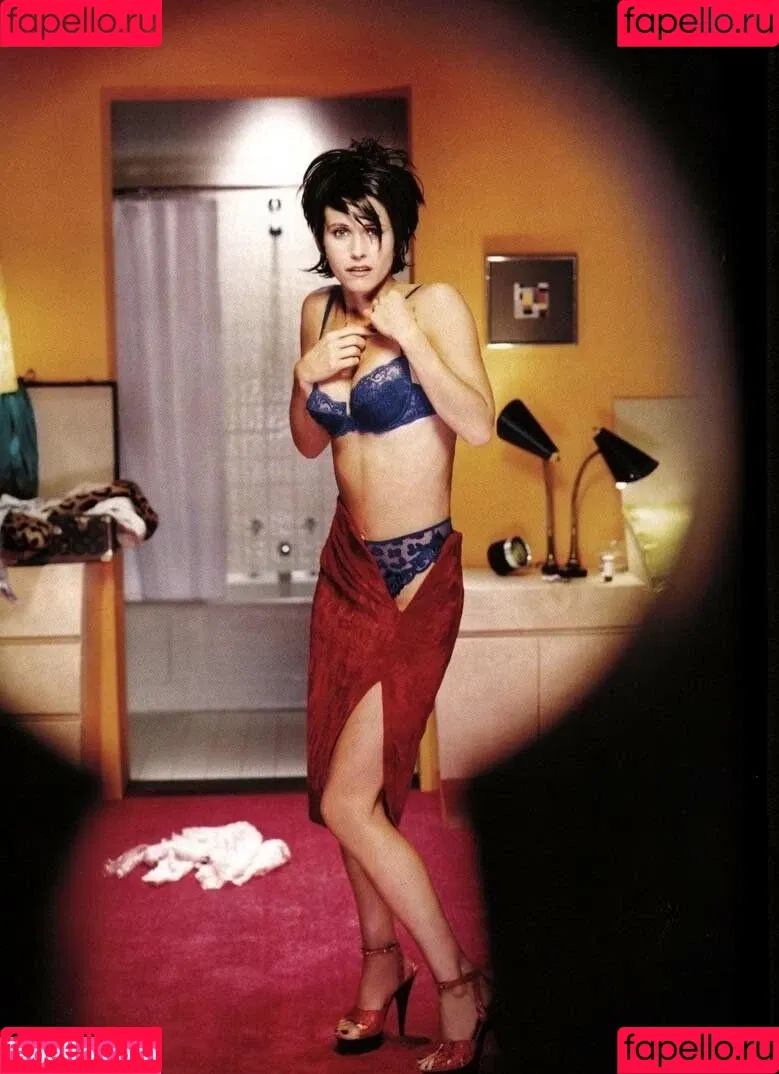 Courteney Cox Onlyfans Photo Gallery 