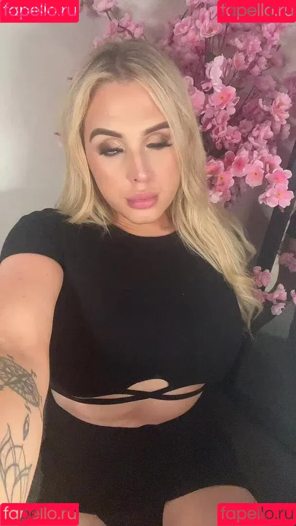 Bebe Chloe Onlyfans Photo Gallery 