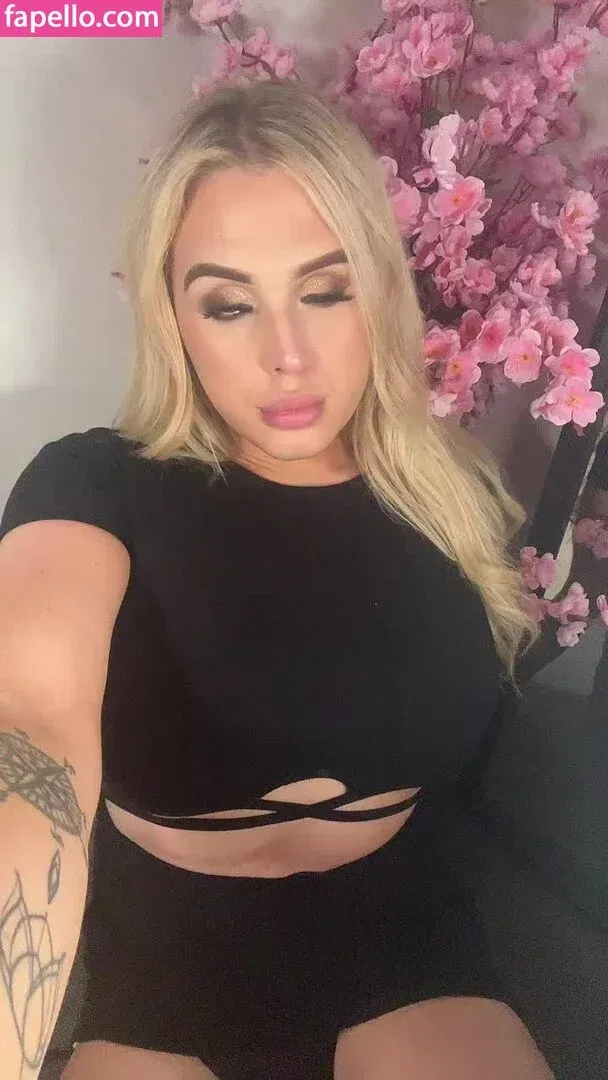 Bebe Chloe Onlyfans Photo Gallery 