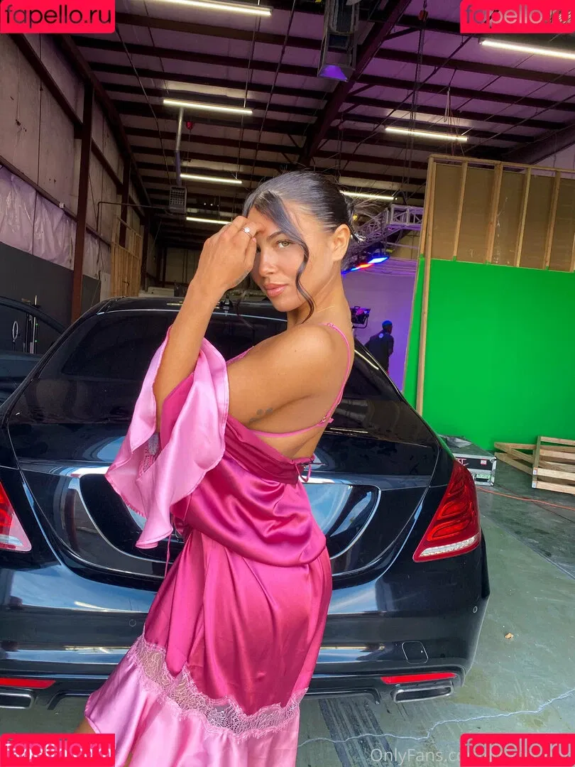 kristenheh Onlyfans Photo Gallery 