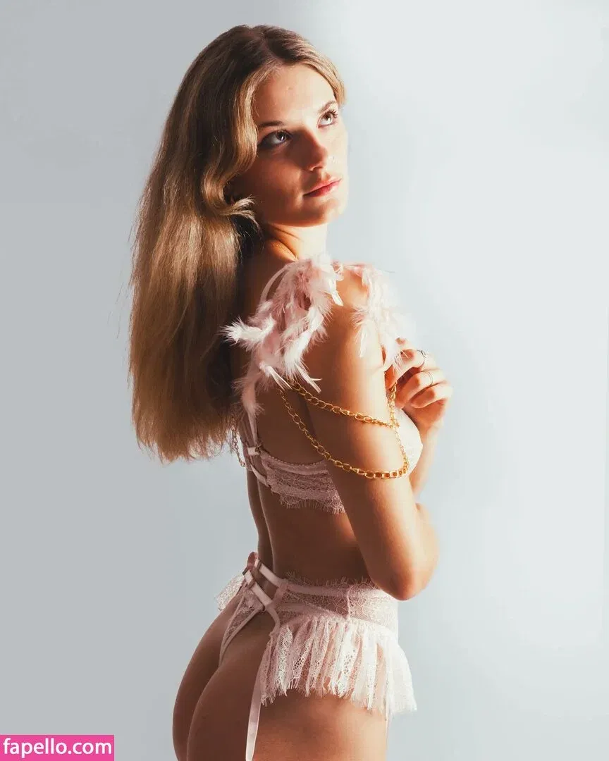 Isabella Kroon Onlyfans Photo Gallery 