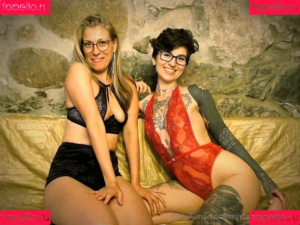 Natalie Winz Onlyfans Photo Gallery 