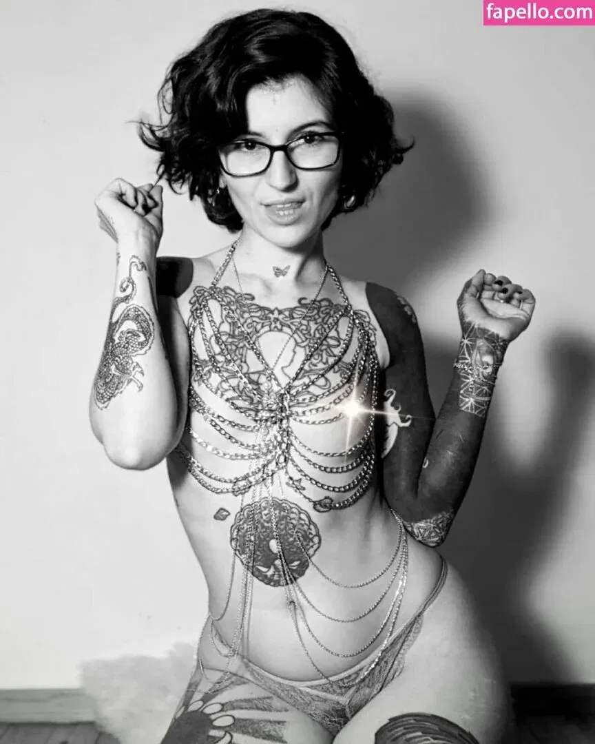 Natalie Winz Onlyfans Photo Gallery 