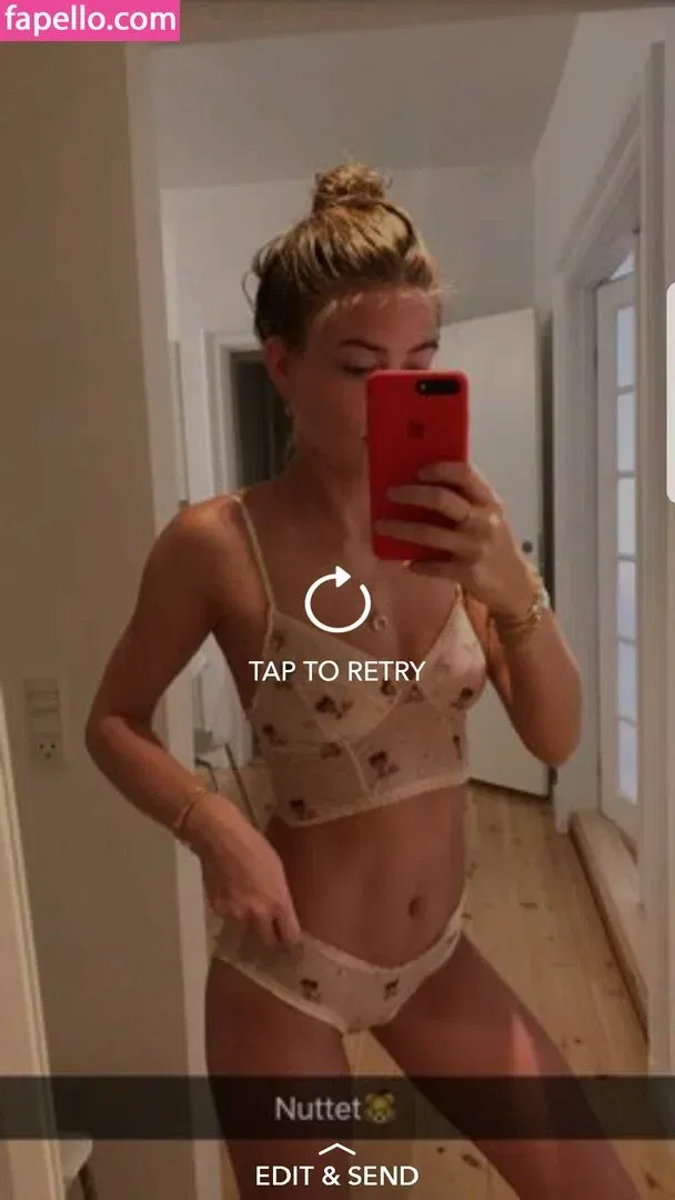 Emili Sindlev Onlyfans Photo Gallery 