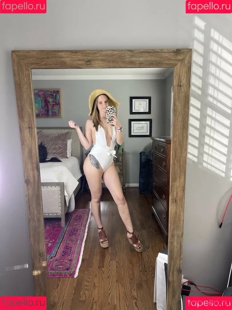 Peach Perfect Onlyfans Photo Gallery 