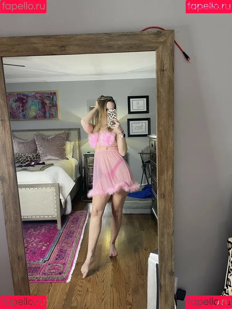 Peach Perfect Onlyfans Photo Gallery 