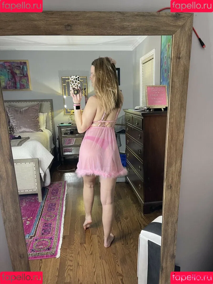 Peach Perfect Onlyfans Photo Gallery 