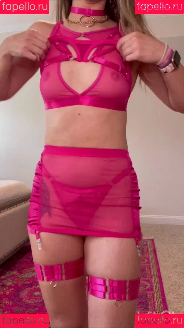 Peach Perfect Onlyfans Photo Gallery 