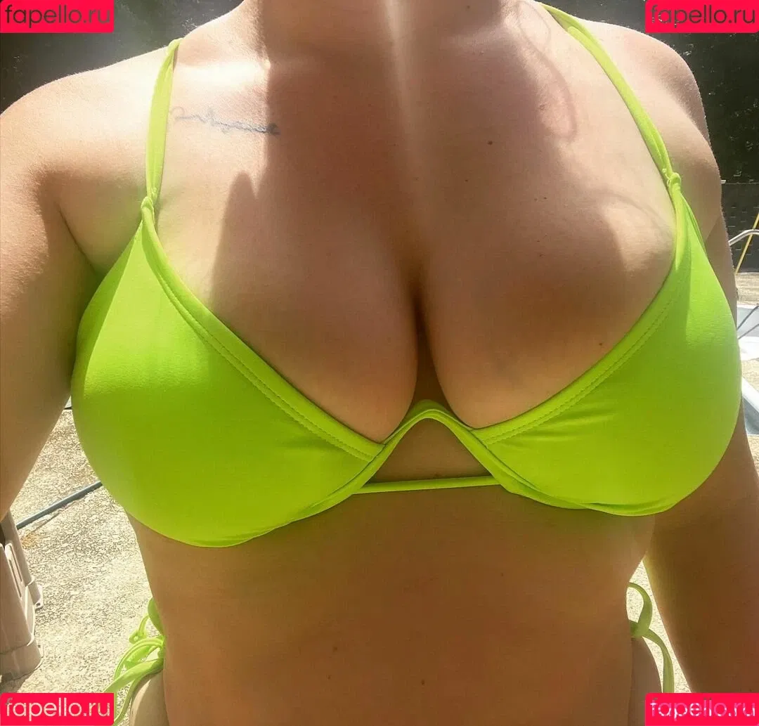 Southern Milf Onlyfans Photo Gallery 