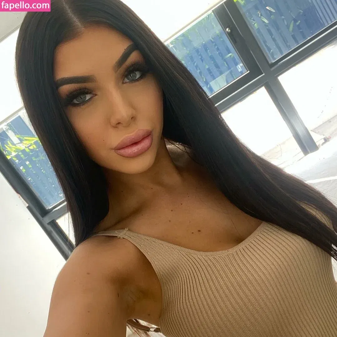 Erin Gray Onlyfans Photo Gallery 