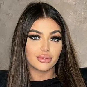 Erin Gray Onlyfans Photo Gallery 