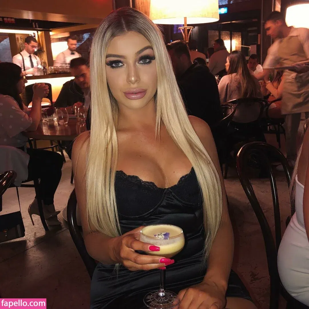 Erin Gray Onlyfans Photo Gallery 