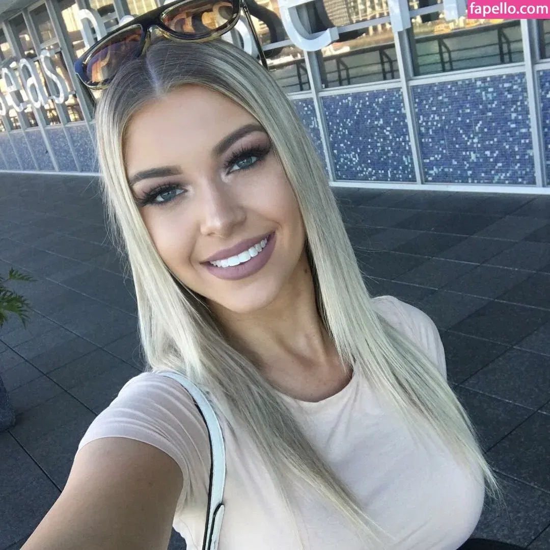 Erin Gray Onlyfans Photo Gallery 