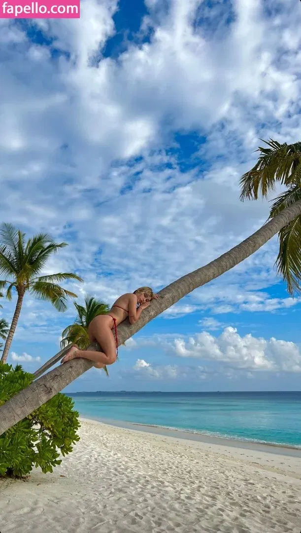 Rebeca Stones Onlyfans Photo Gallery 