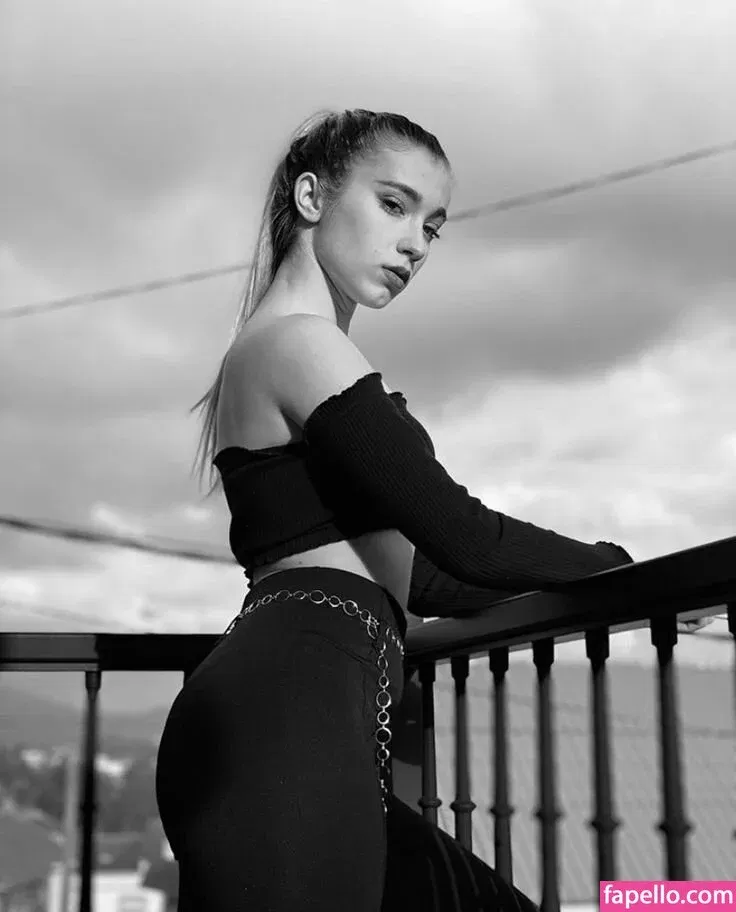 Rebeca Stones Onlyfans Photo Gallery 