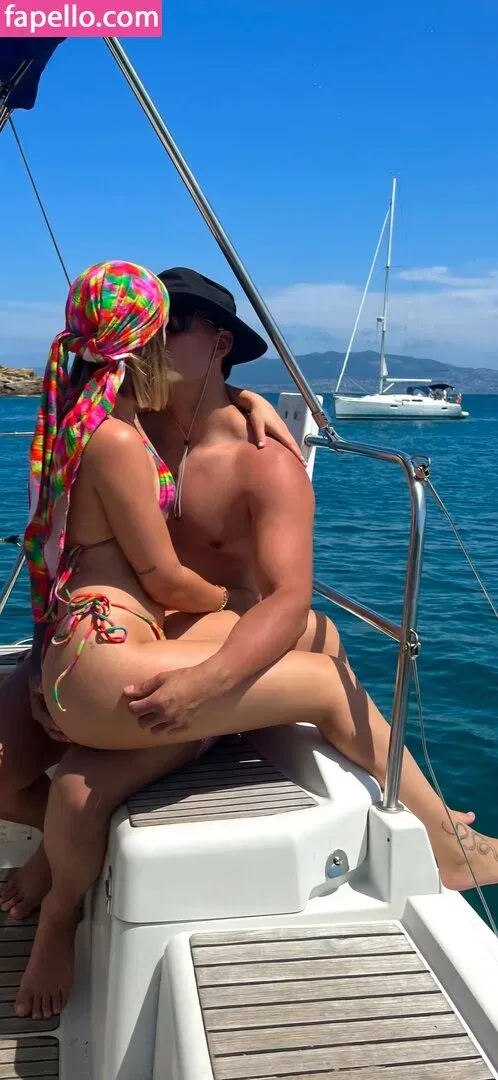 Rebeca Stones Onlyfans Photo Gallery 