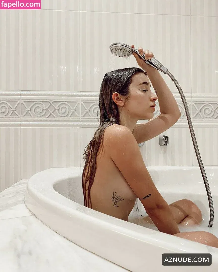 Rebeca Stones Onlyfans Photo Gallery 