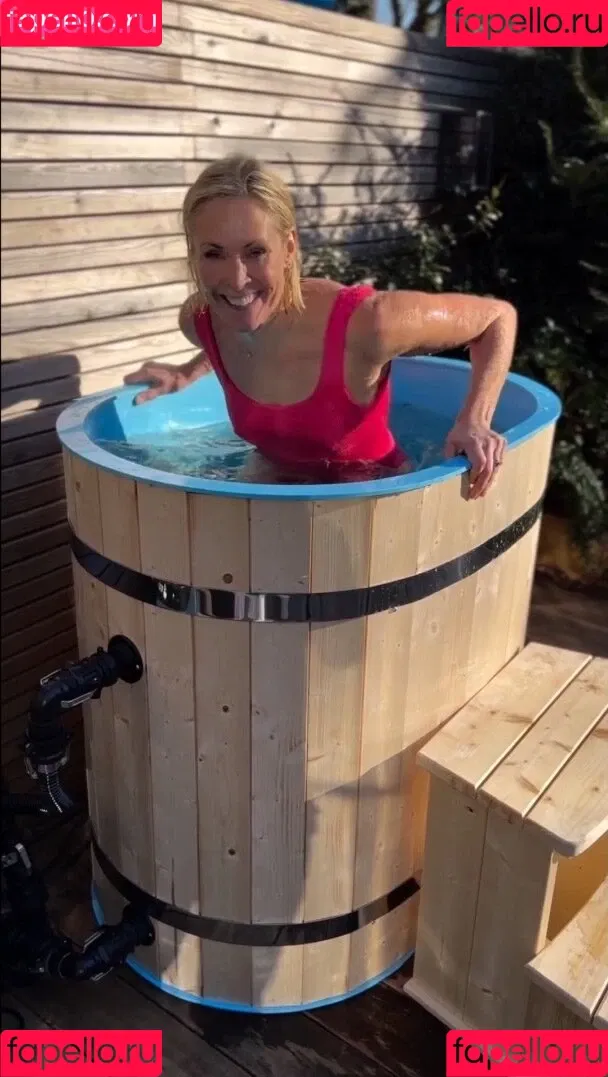 Jenni Falconer Onlyfans Photo Gallery 