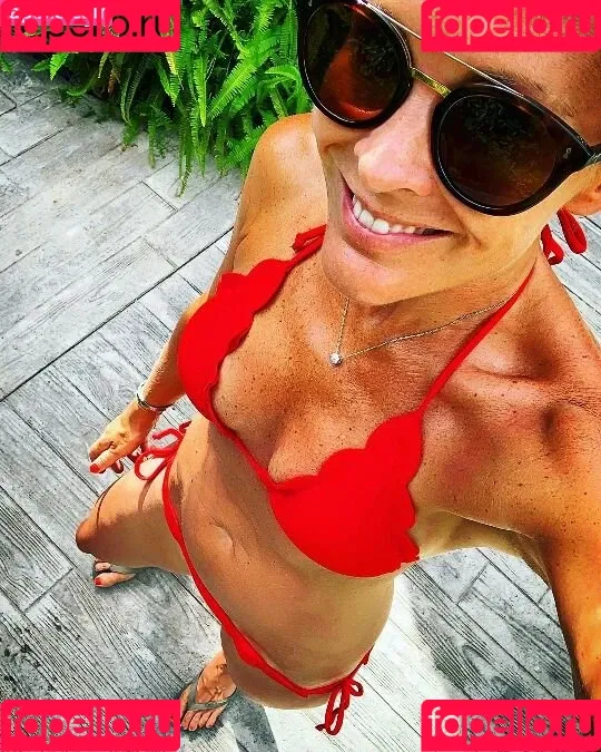 Jenni Falconer Onlyfans Photo Gallery 