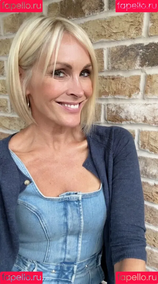 Jenni Falconer Onlyfans Photo Gallery 